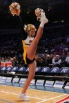 college_cheerleaders_80269257.jpg