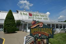 apple-barn-.jpeg