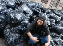 1693179468231.gif